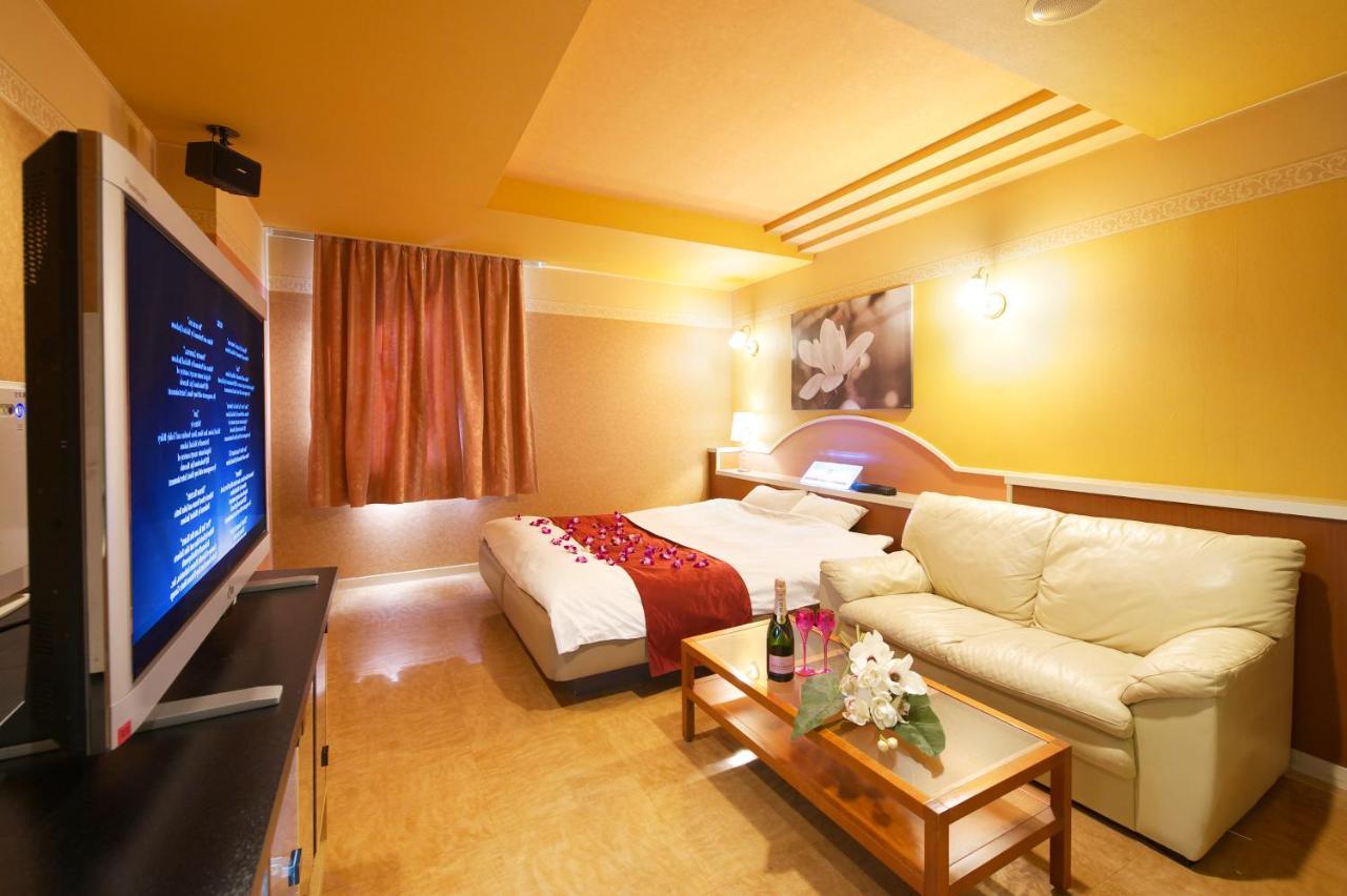 Hotel Park Inn (Adults Only) Higashimatsuyama Esterno foto